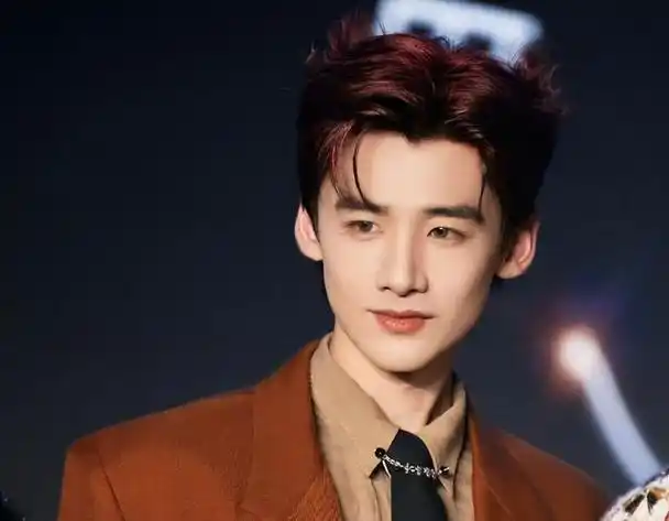 这一次,30岁的白敬亭,给青年演员们"狠狠"上了一课