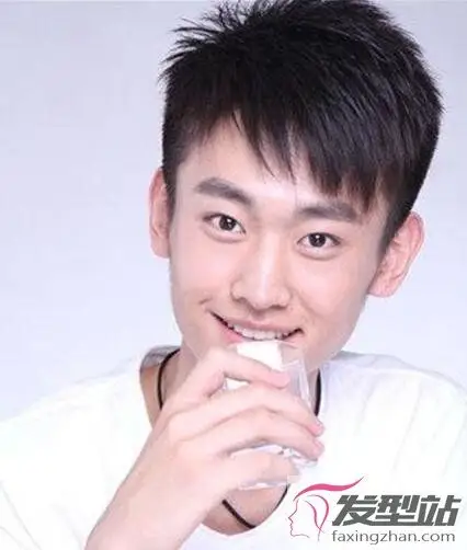 中学生男生发型大全 帅气养眼打造元气少年_发型站_最新流行发型设计