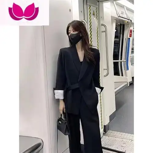 七斓女士西服