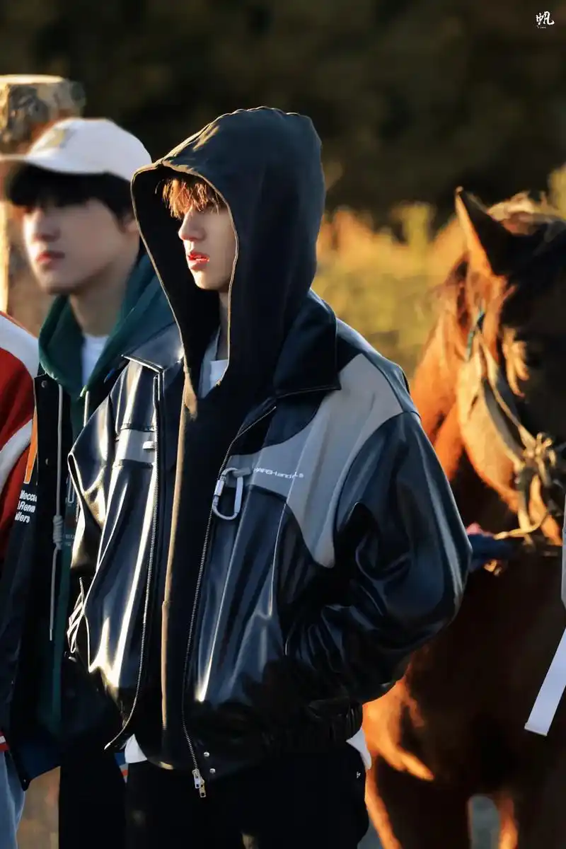 朱志鑫 朱志鑫!你!为!什!么!会!这!么!帅!99 - 抖音