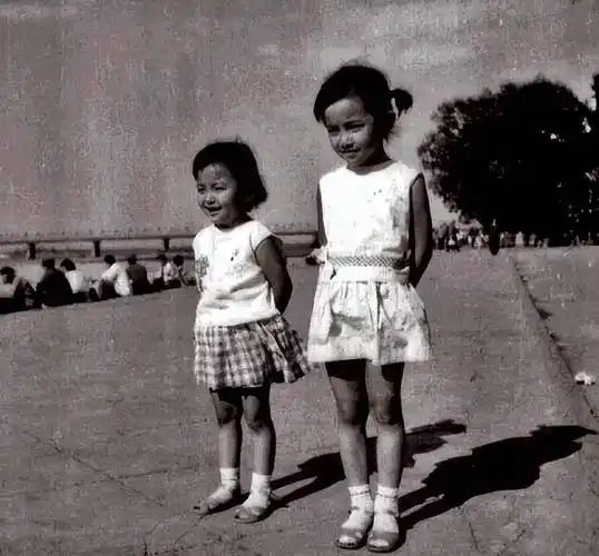 8位出身贫寒的明星:如今个个都大红大紫,是金子总会发光_毛晓彤_郭晓