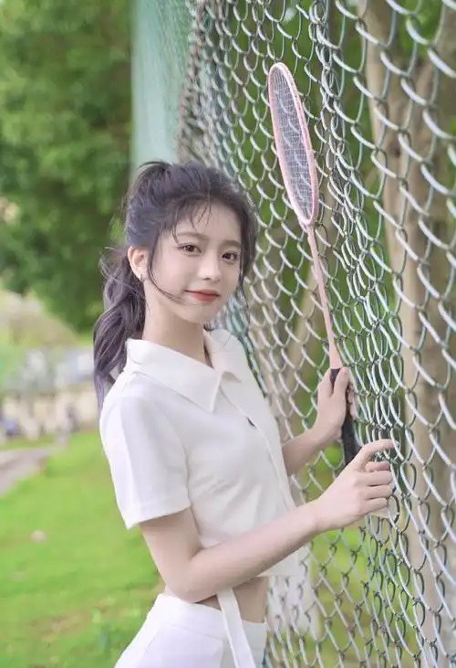 曦姐,美妆博主,1999年12月24日出生福建厦门,福建龙岩学院校花