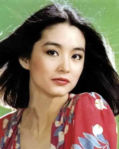 黄渤少年时期照片曝光明星年轻时竟然长这样