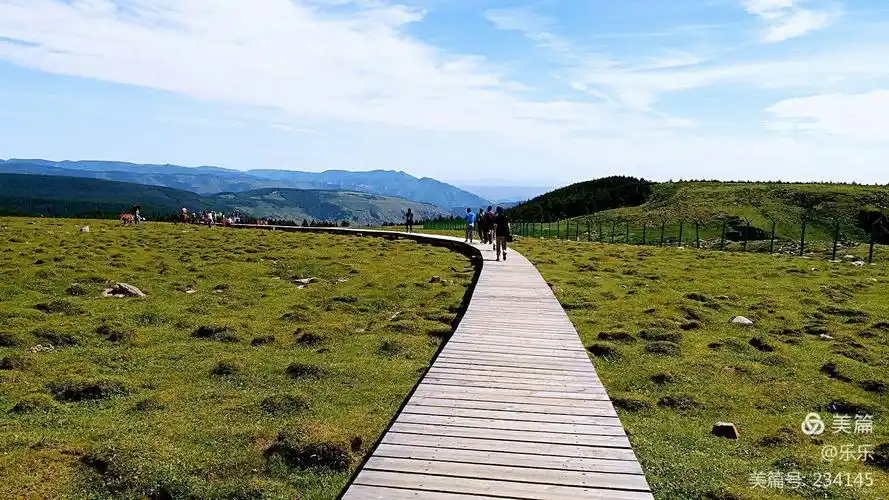 登顶高山草甸之"马伦草原"!