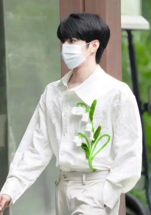 最近常常感慨的就是刘耀文怎么又长高了!