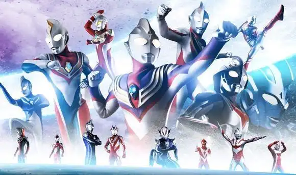 而在这里我们也是看到了奥特曼三个时代的合照,不过这里是将新平成