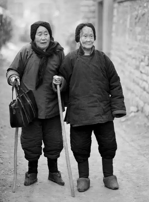 那年,那山,那些小脚奶奶们