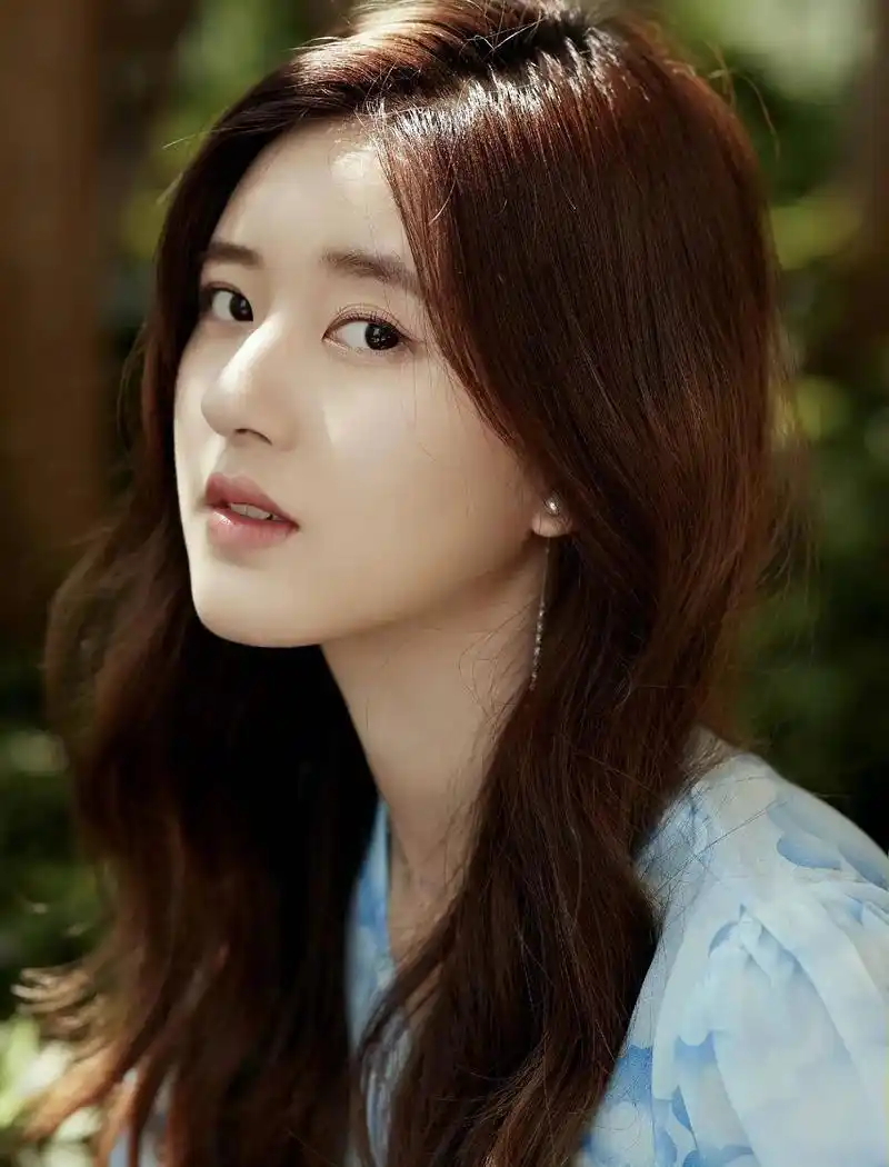 赵露思滤镜 因为爱所以爱#氛围感 #赵露思 #高清壁纸 # - 抖音