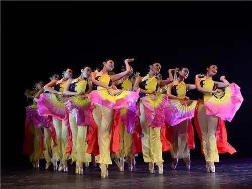 辽宁芭蕾舞团相继来我省高校演出,艺术家们打造的视听盛宴将高雅