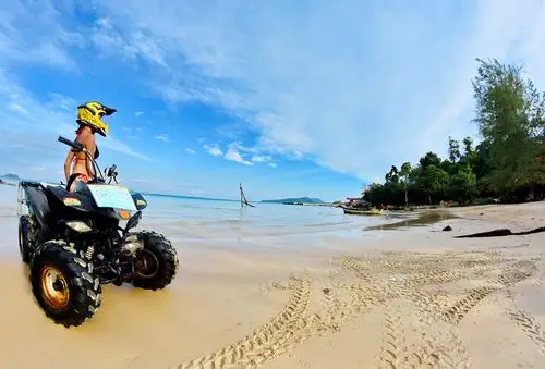 just1阳光与海滩下