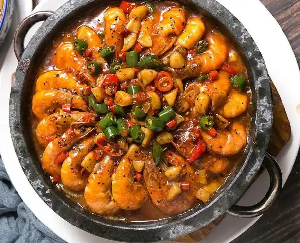石锅油焖虾_万华餐饮