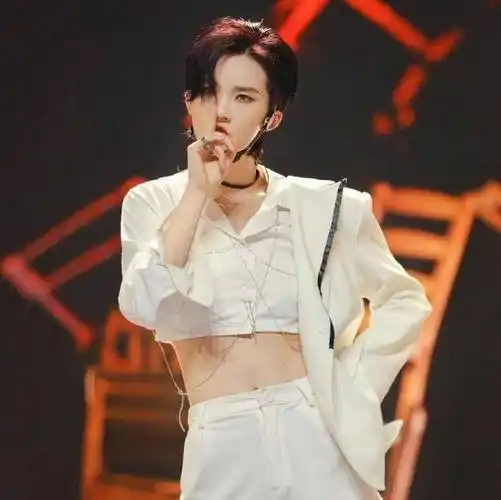 看李宇春和杜华就有预兆_陆柯燃_决赛_乐华