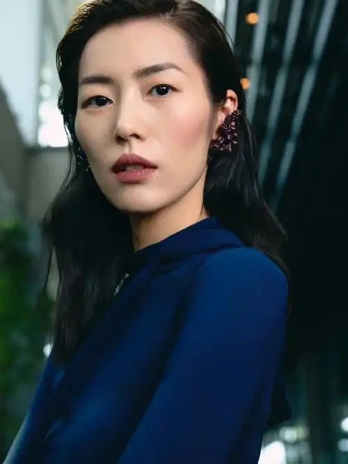 刘雯  tory burch活动造型