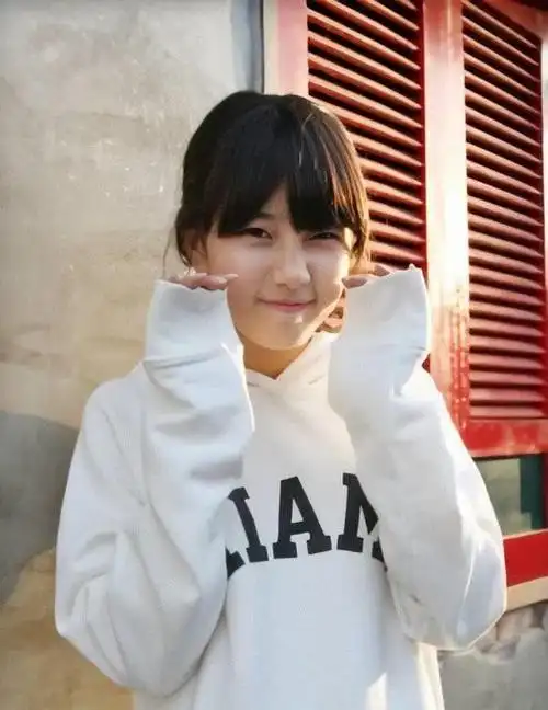 鼻子整过了!ai修复后的裴秀智"学生时代旧照"引热议