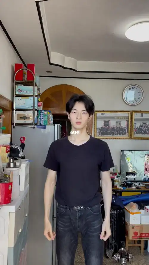 男生瘦了20斤之后就是一个超模坯子了