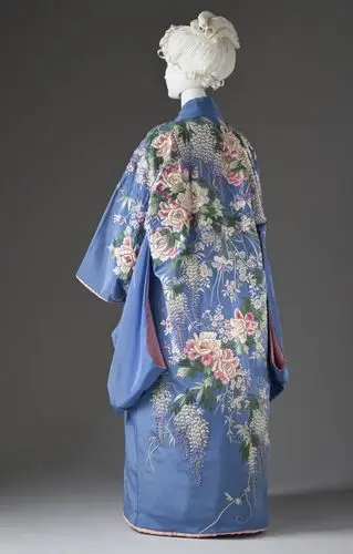 和服的男人二十世纪初服装古风寝衣图片上两个世纪衣服的照片古代寝衣