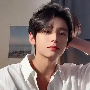 最新个性潮流高颜值男头很小众 很时尚阳光帅气的精致男头_男生头像