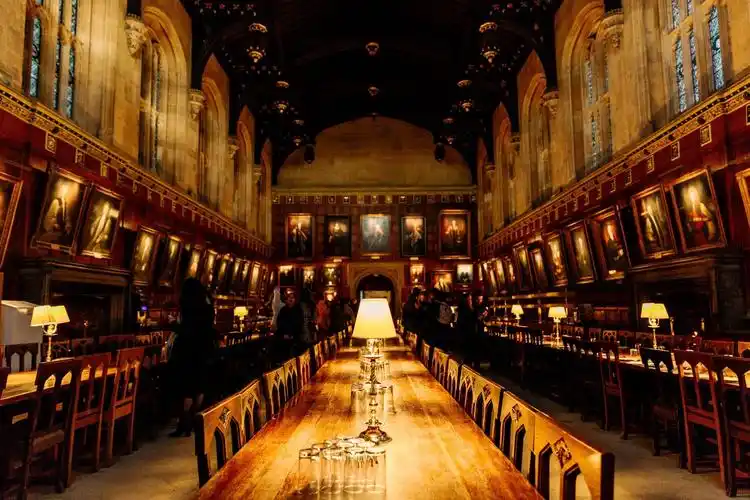 2018牛津大学游玩攻略,哈利波特中的食堂就在这个学.【去哪儿攻略】