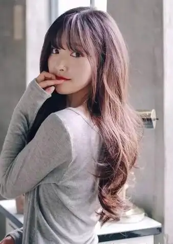 你知道空气刘海和什么样的发型搭配最好看吗