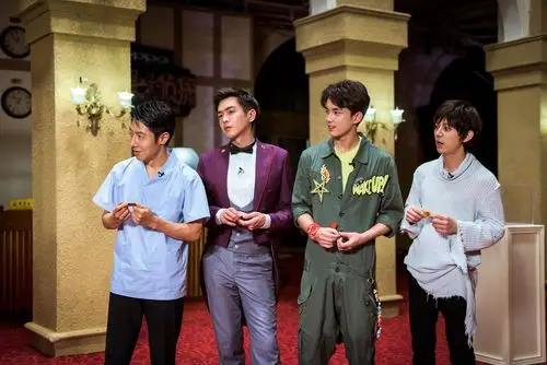 吴磊《明星大侦探》第三季剧照图片[3/7]_综艺_美桌网