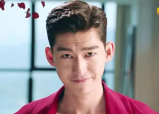 张翰新恋情曝光,学霸女友小14岁,曾是亚洲小姐季军