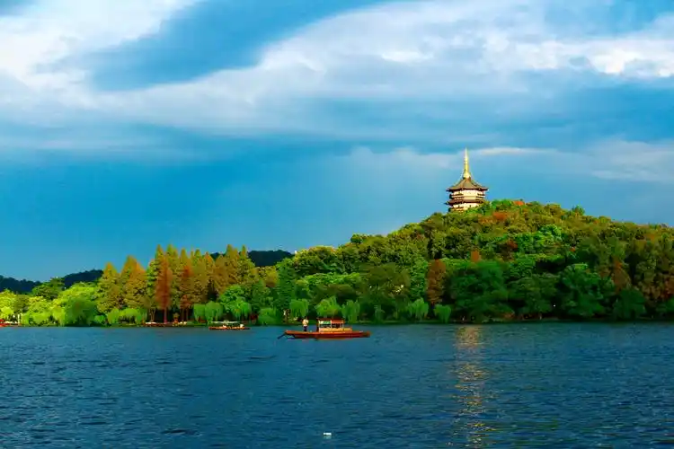 大地:致敬三十岁环中国旅行之杭州西湖