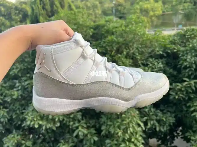 43码aj11满天星婚鞋无原盒999包顺丰