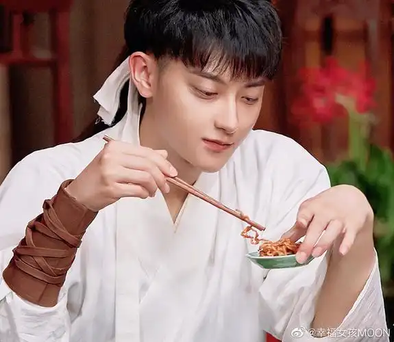 幸福女孩moon2021-08-02              #黄子韬 萌探探探案#  #黄子韬