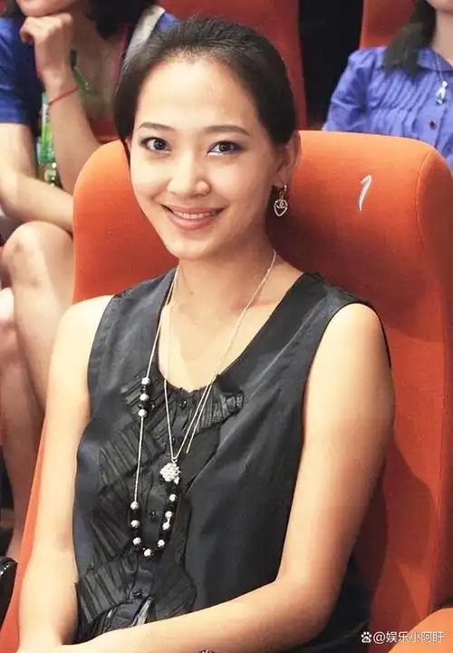 秦子越:低调嫁演员聂远为妻,小女儿像洋娃娃,一家四口其乐融融