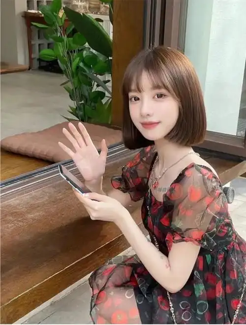 时尚短发发型图片_时尚短发发型图片直发_2014时尚短发发型图片女