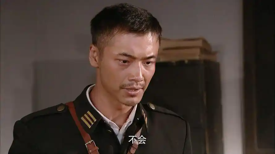 铁血刀锋:汤敬武秘密购买武器,手下怀疑有问题,可大佐却不管