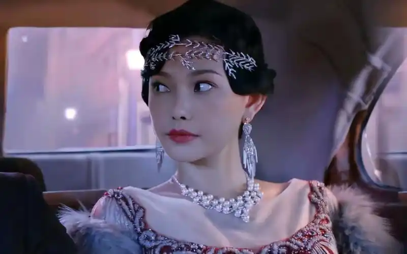 韩宝仪经典歌曲《错误的爱》,歌声醉人心扉,听哭了多少痴情人