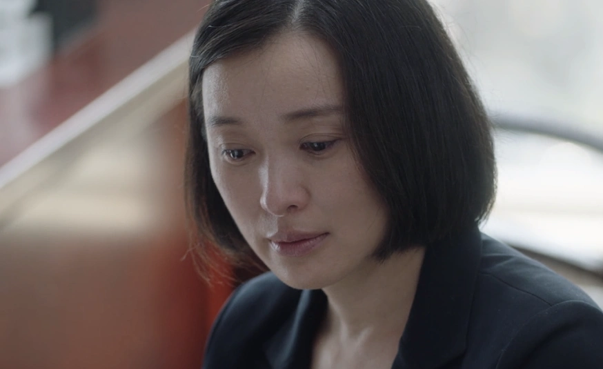 电视剧小舍得李副区长扮演者吴越职业西装剧照