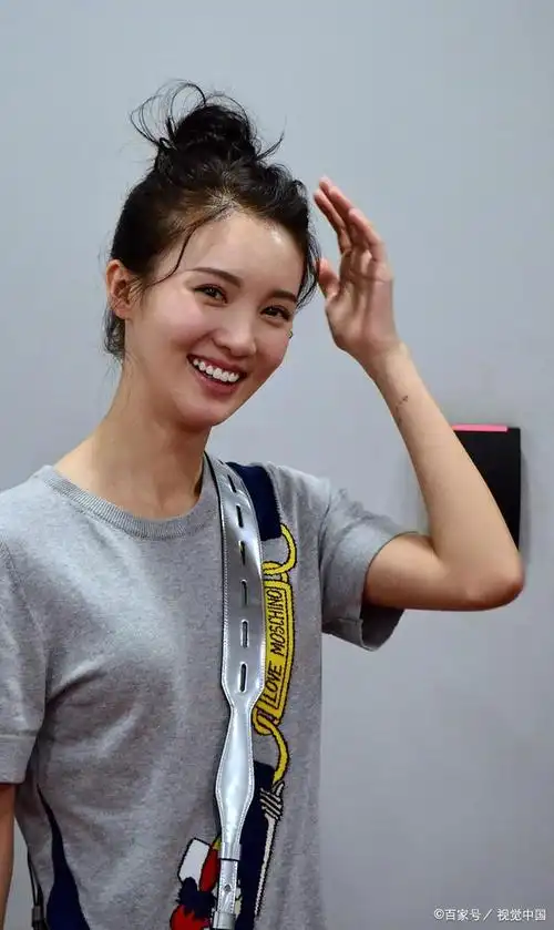 "乘风破浪的姐姐"金晨