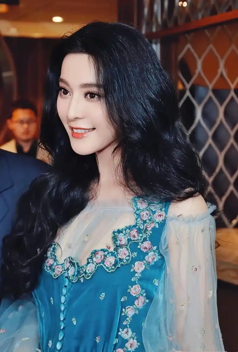 范冰冰精致优雅女王范