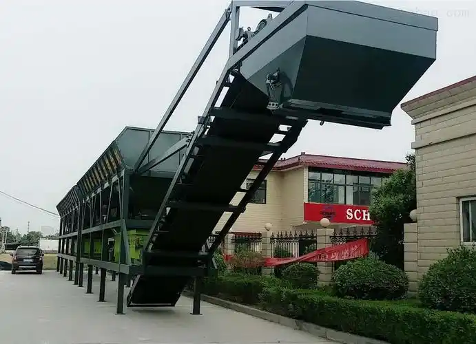 选用好的电气元件 ,让你用着放心 本公司承接各种移动式水稳拌和站