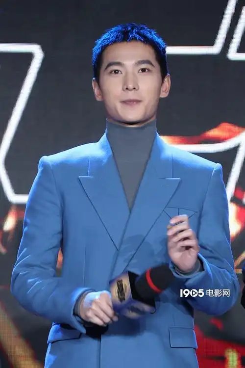 成龙拍《急先锋》吓哭唐季礼 艾伦银幕初吻献杨洋