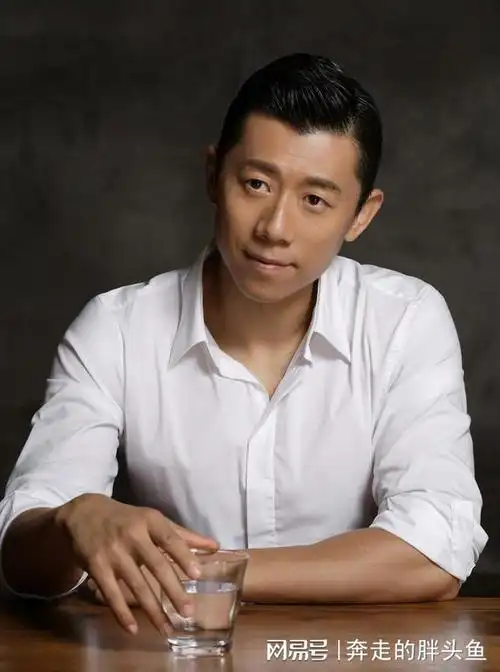 夏雨结婚不邀请父亲婚后与母亲明算账妻子袁泉为他感到心疼