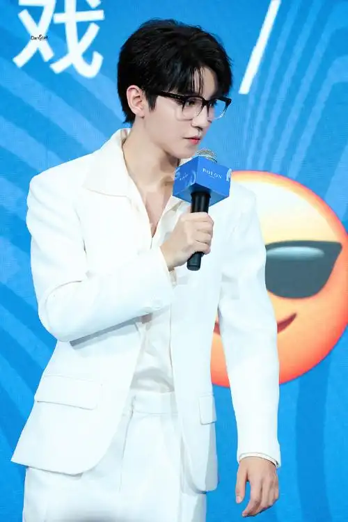 dark_star_王俊凯个人站