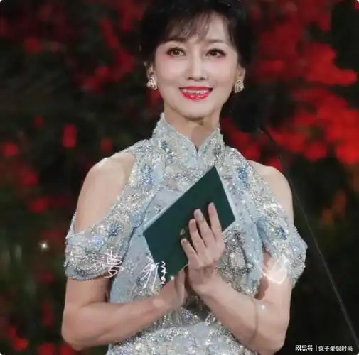 "不老女神"是假的,离开百万修图师,这位女星的脸全露馅了|徐璐|景甜