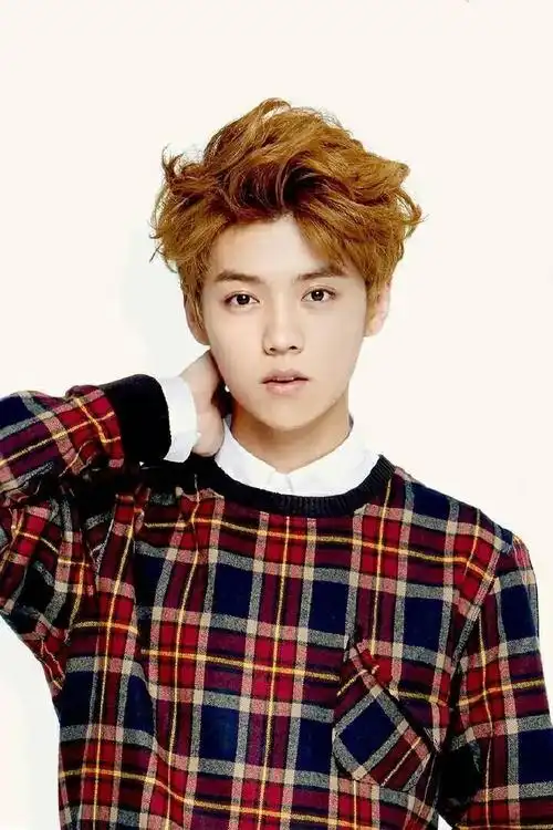 90后神颜男明星8位帅哥榜上有名谁被过度吹捧