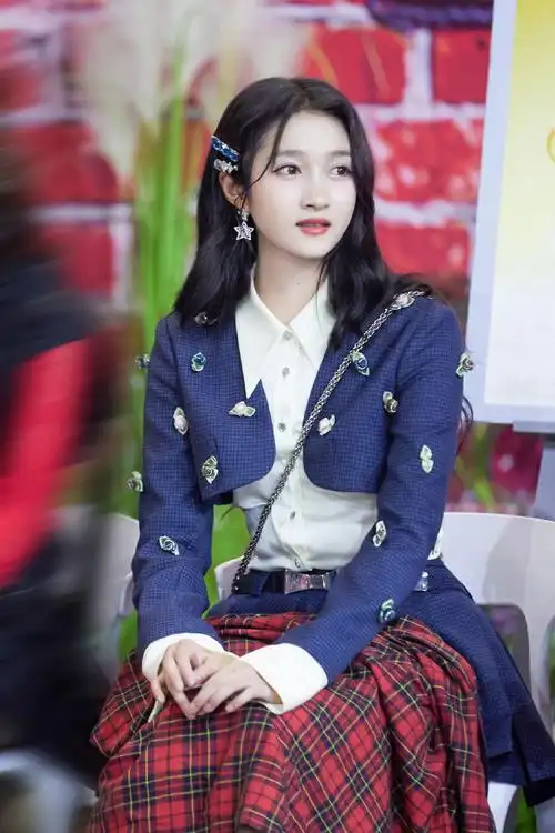 关晓彤超话#萌探今晚收官#@关晓彤加盟@萌探探探案收官夜,公演舞台