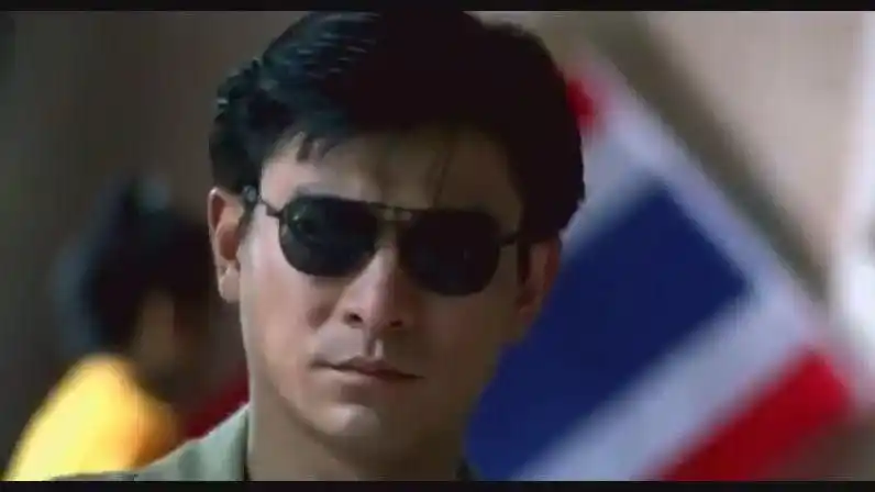 word华仔!刘德华经典片段,墨镜戴起年轻时那叫一个帅