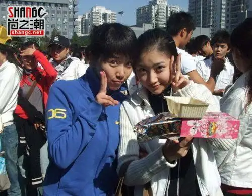 郑爽的大学同学有哪些? 揭秘郑爽的同班同学