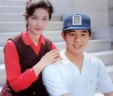 同父不同命,李连杰有4个亲生女儿,长大后的命运截然不同