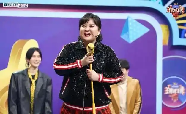 贾玲靠热辣滚烫赚了30亿果然不装了她的本性已暴露