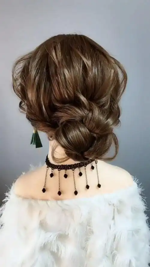 四十岁的女人日常这样扎,不仅好看而且显气质的低盘发