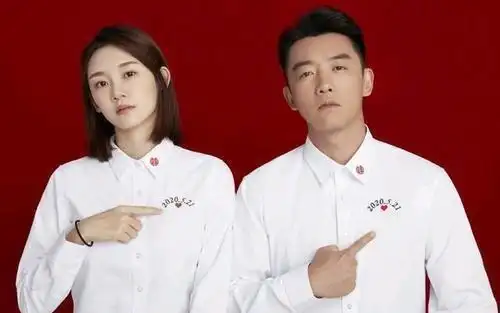 网传魏大勋送杨幂999玫瑰开车自驾到横店