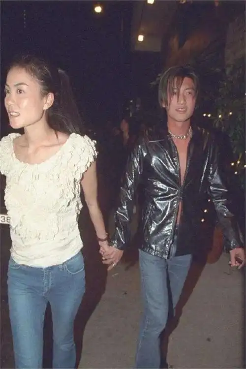 你见过不会变老的天后吗55岁王菲的少女感秘诀其实在性格