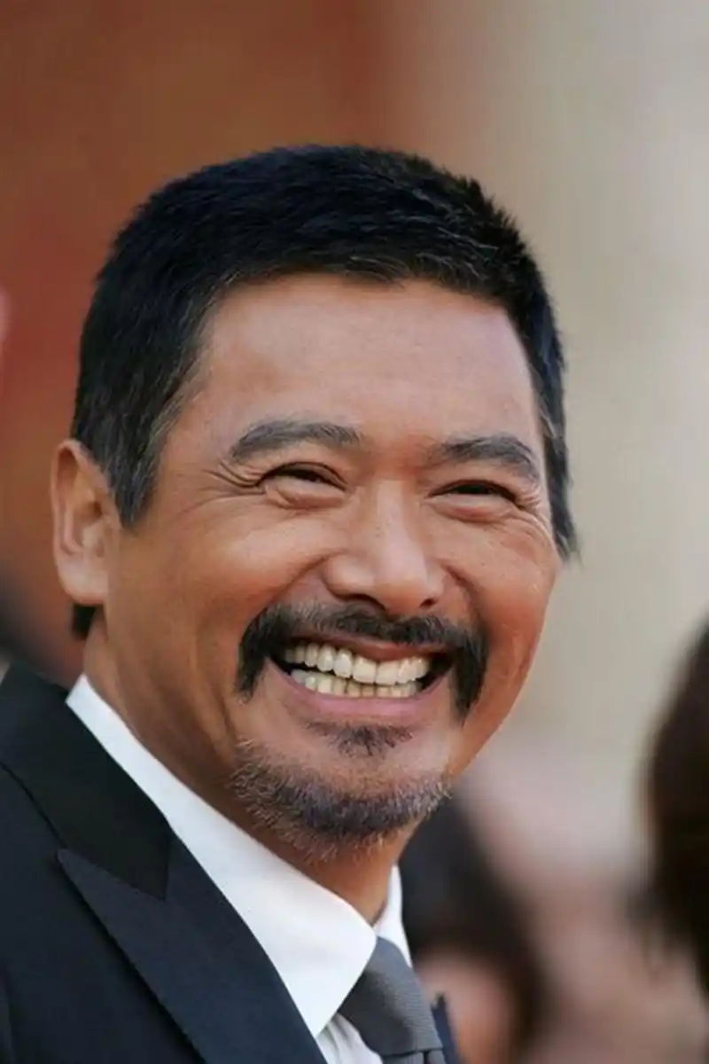 周润发的5款发型:图一有点显老,最后一个才迷倒发嫂!